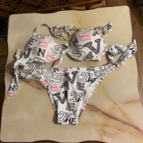 Save the Queen  Printed Bikini - Picture 1 of 12
